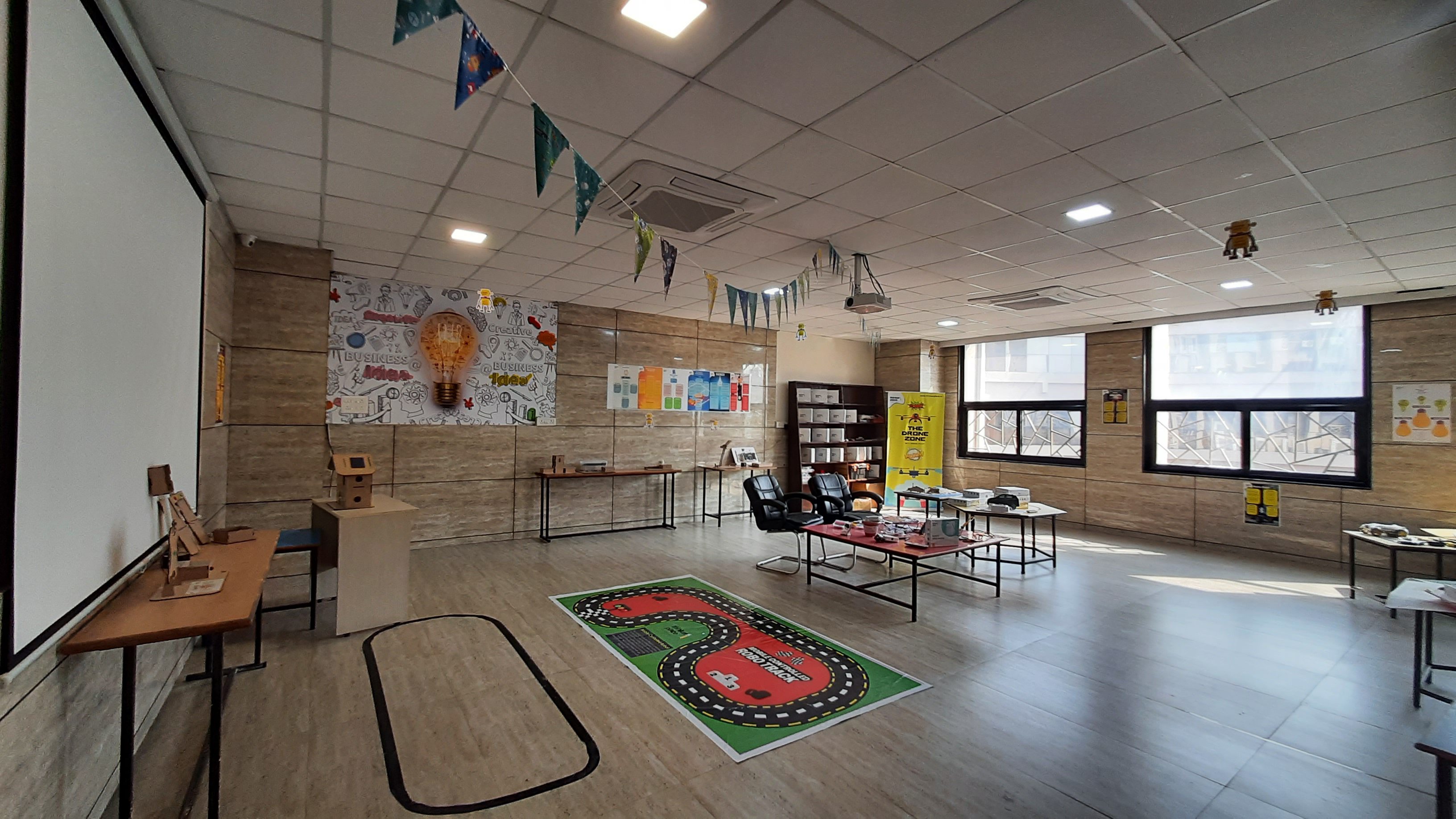 Hyper Build AI & Analytics Lab