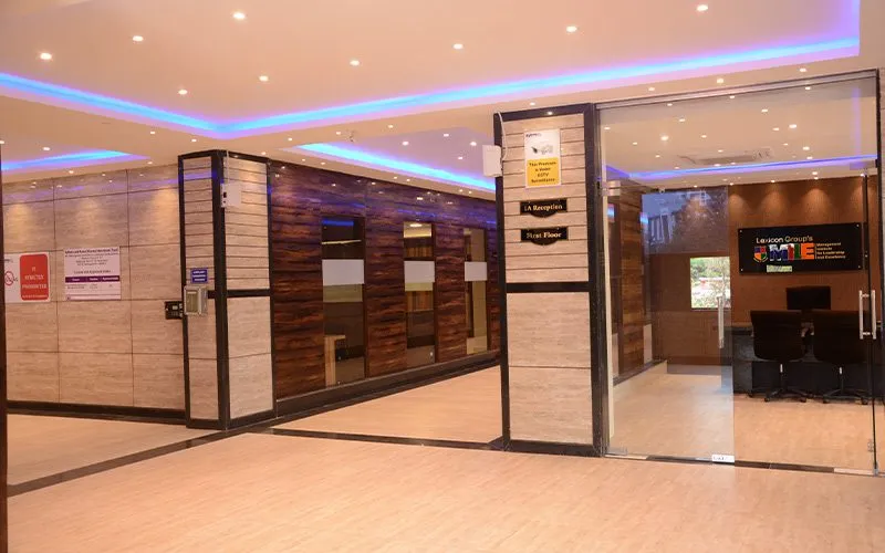 Visitor Reception & Welcome Desk
